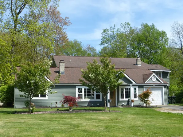 8 Orchard Drive, Prospect, CT 06712