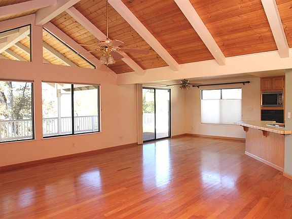 4th image of 12886 Lakeshore N