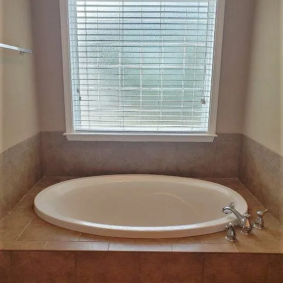 9001 Scottsdale Ct — Photo 29