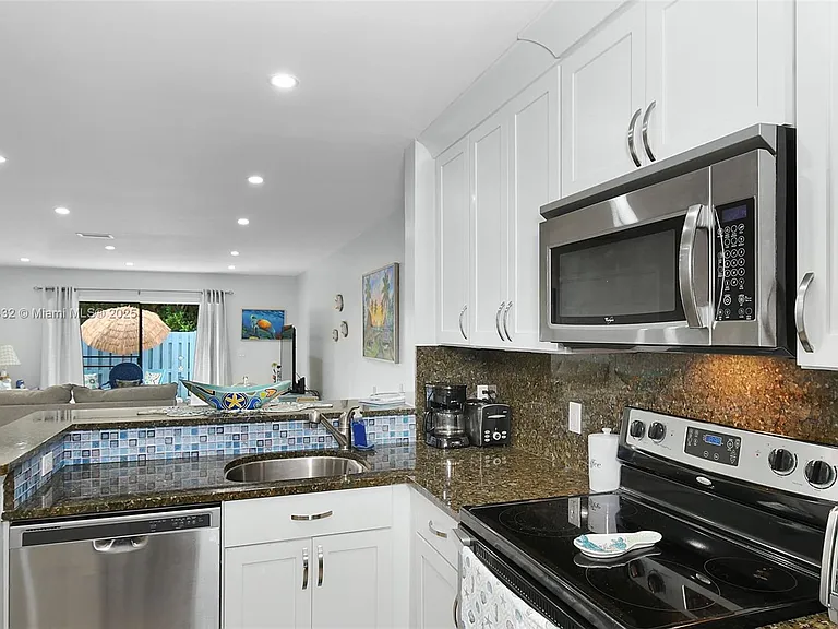 9421 S Ocean Dr #90 — Photo 8