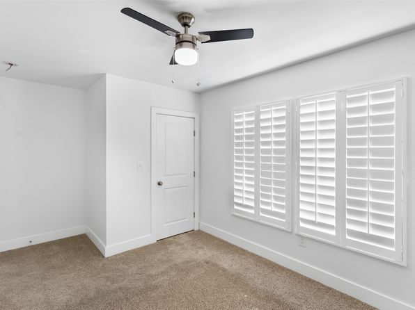 Additional property image - 926 S Waverly Dr, Dallas, TX 75208