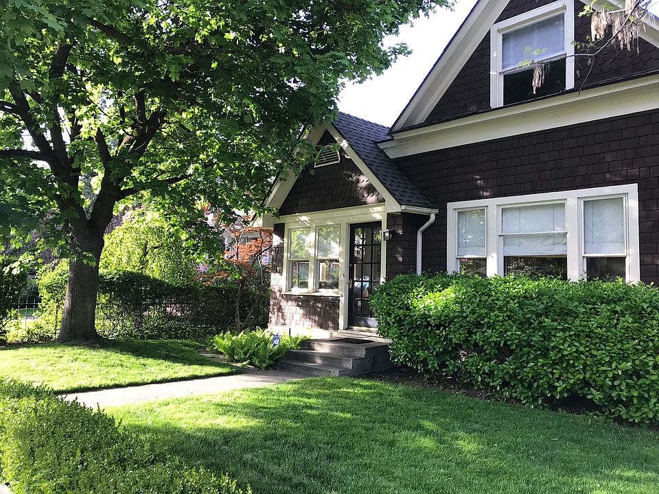 Front exterior facing Warm Springs Ave