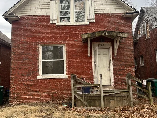 1914 N Union St, Decatur, IL 62526