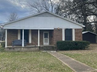 521 Oak St, Ashdown, AR 71822