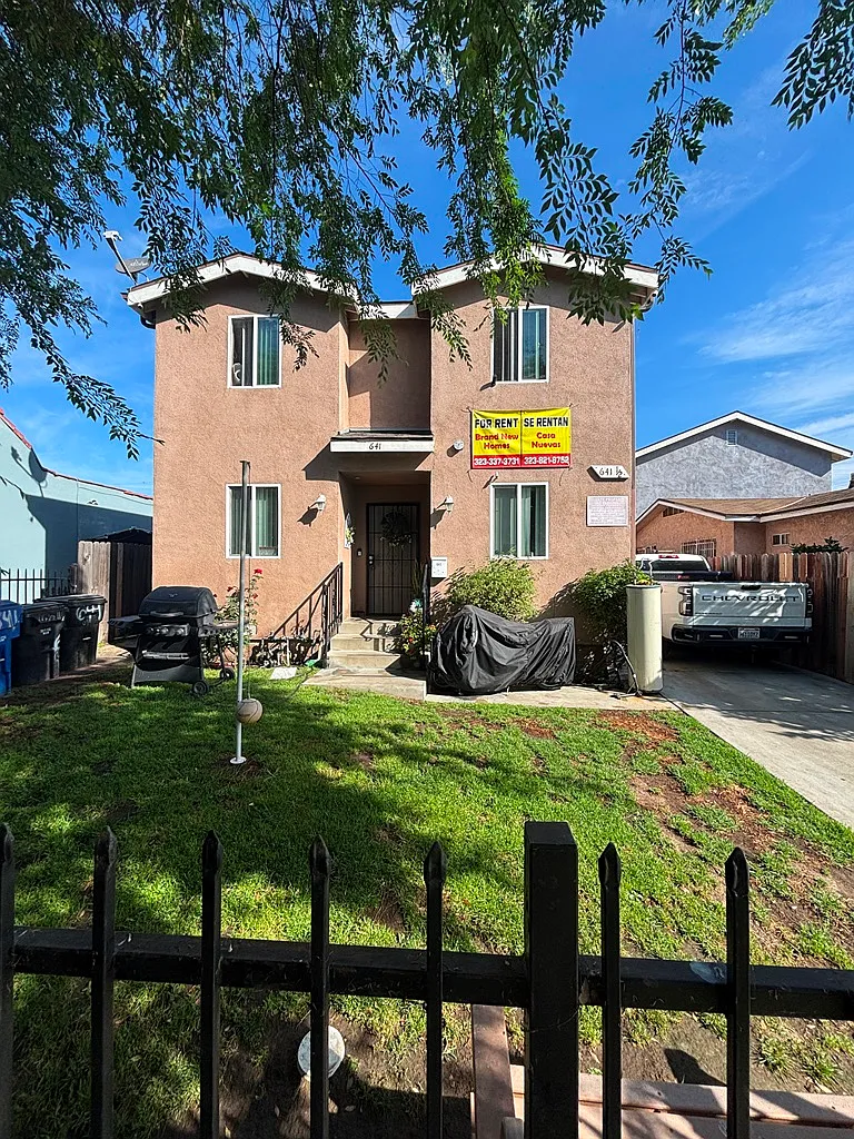 5 bed, 1742 sqft, $3,800 — Photo 1