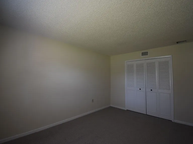 1039 Branchwood Dr — Photo 13