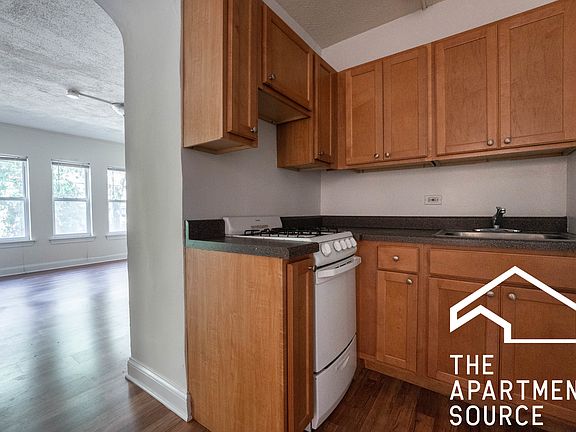 4th image of 5417 N Kenmore Ave APT 401