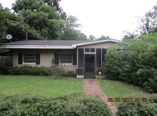 235 Church St, Jesup, GA 31546