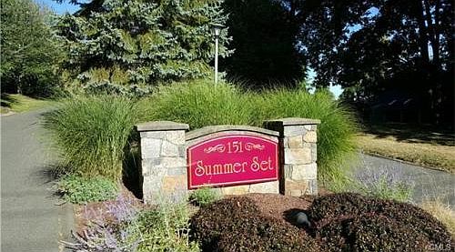 Summer Set Condo Townhouse