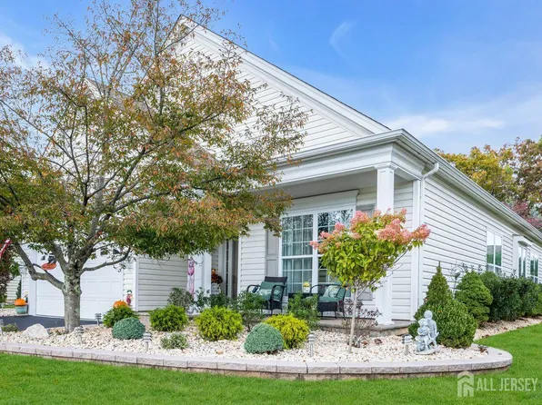 242 Longwood Ln, Somerset, NJ 08873