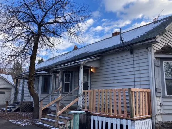 223 S H St, Lakeview, OR 97630