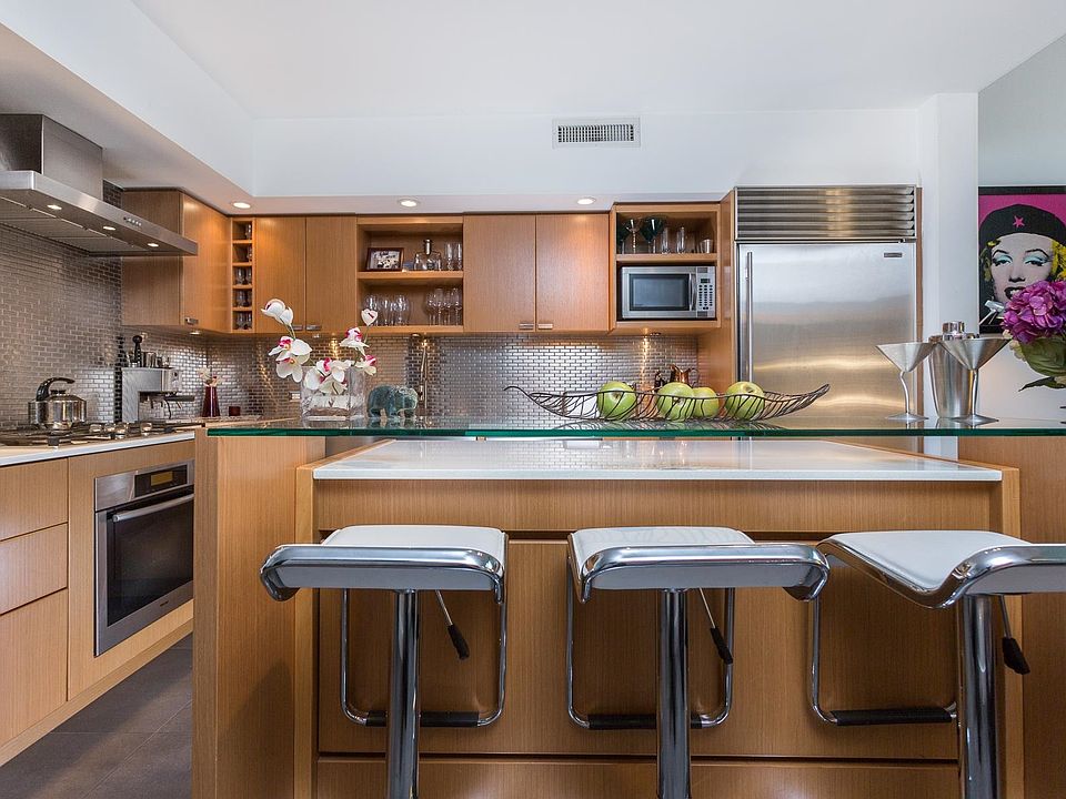 1st image of 1168 Richards St #104