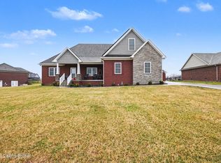 240 Brennan Ct, Shepherdsville, KY 40165