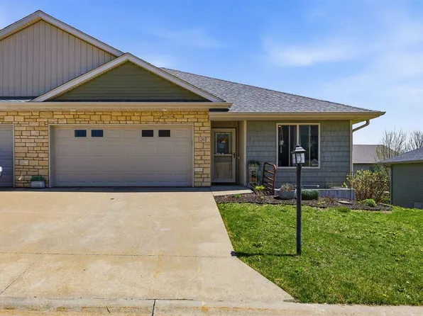 26 Renee Ln, Tiffin, IA 52340