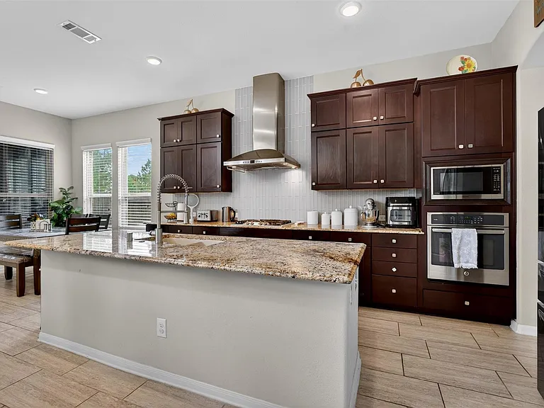 25238 Birchwood Springs Ave — Photo 10