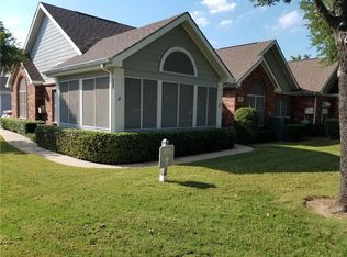 819 Cara Ln, Arlington, TX 76012
