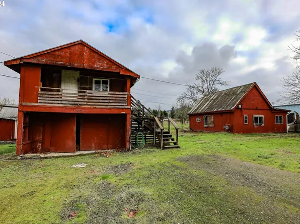 160 Plat M Rd, Sutherlin, OR 97479