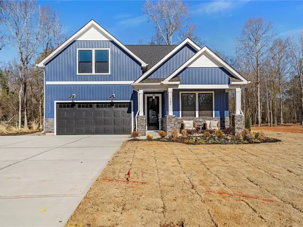 605 Autumn Mill Dr, Seneca, SC 29678