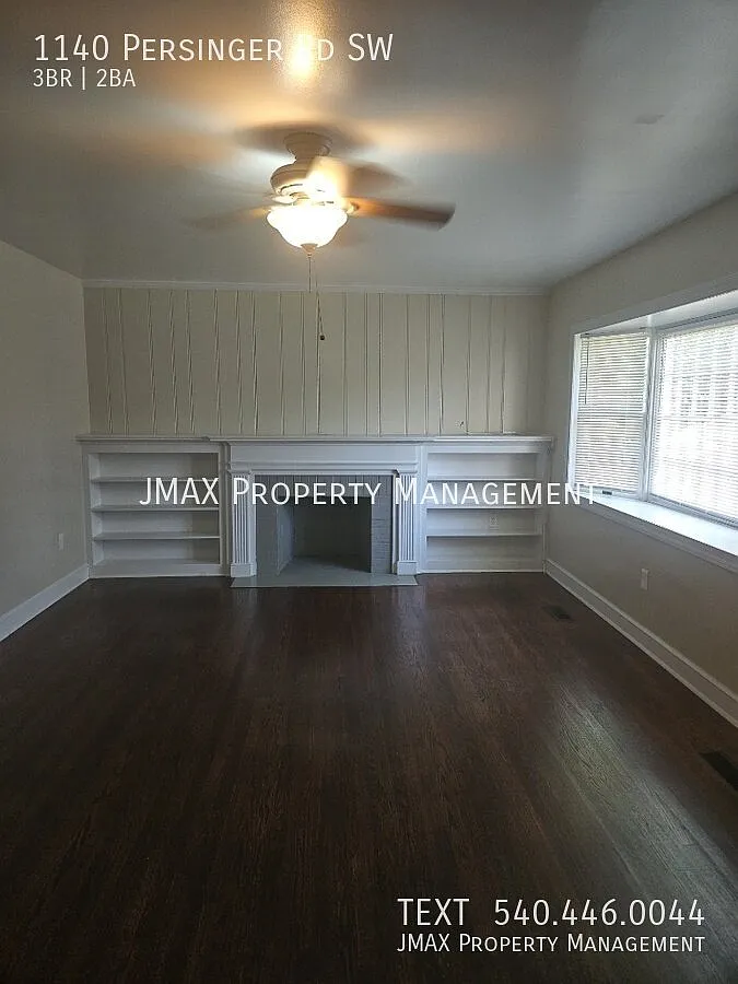 Comfort, Charm & Space in Southwest Roanoke — Photo 4