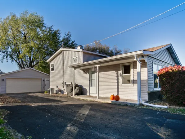 1502 Hainesville Rd, Round Lake Beach, IL 60073