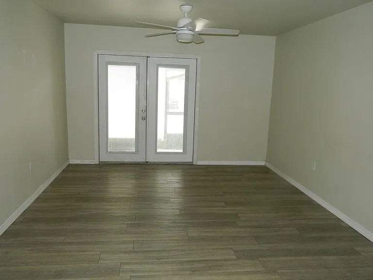 924 Lake Destiny Rd #A — Photo 4