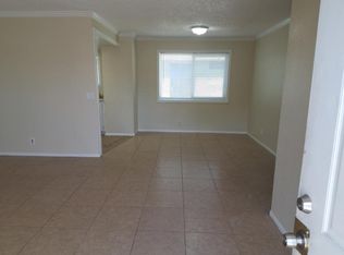 16382 Smoke Tree St, Hesperia, CA 92345