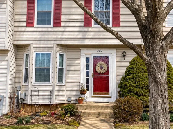 702 Medinah Cir, Westminster, MD 21158