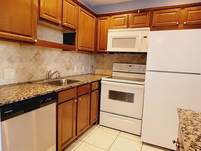 534 Mansfield M #534 — Photo 7