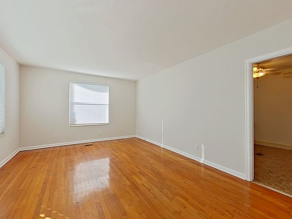 4th image of 1253 Belmont Ter APT 1
