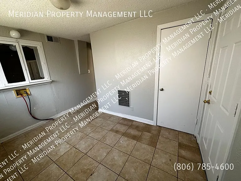 2819 33rd St — Photo 16