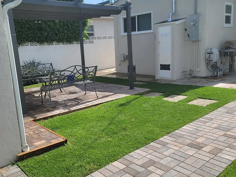 3948 Rose Ave — Photo 17