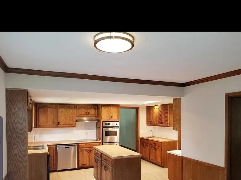 8817 S 71st East Ave — Photo 1