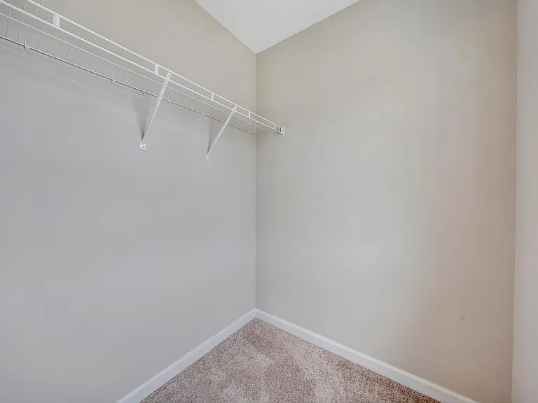 773 Holland Loop — Photo 17