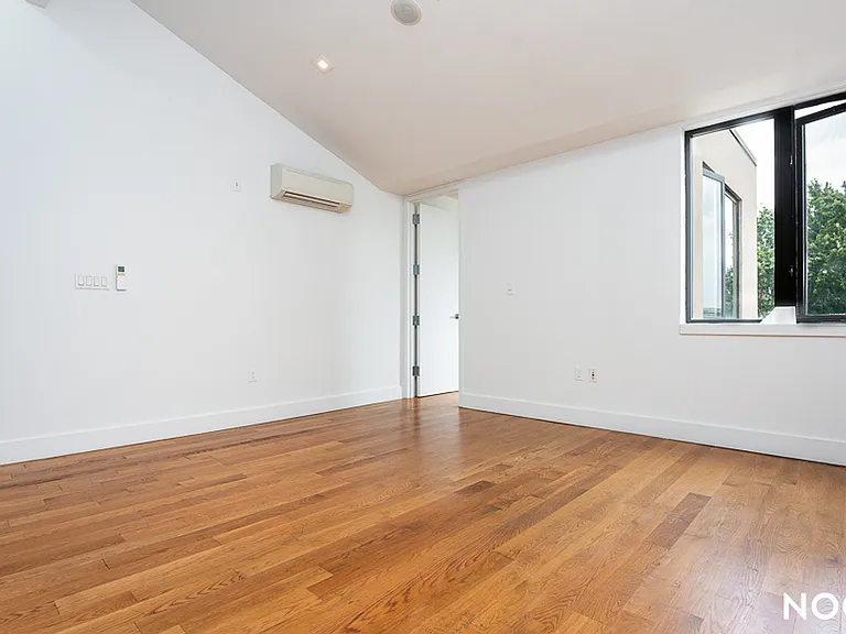 1002 Bushwick Ave #4F — Photo 2