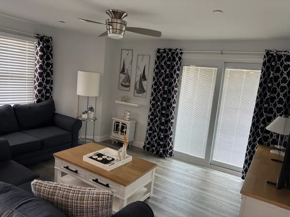 104 S Frankfort Ave APT 3, Ventnor, NJ 08406