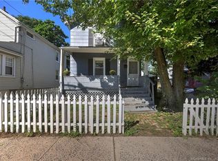 27 Ann St, Stamford, CT 06902