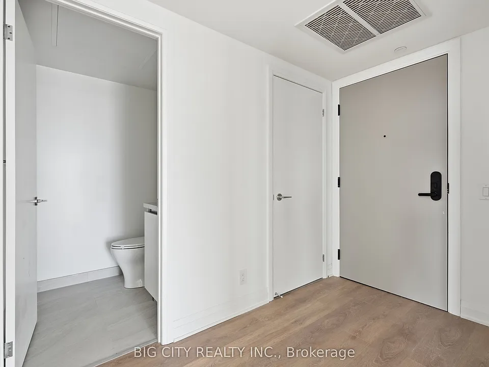 25 Frederick St #1202