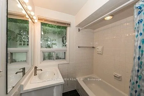 17 Royal Oak Dr — Photo 15