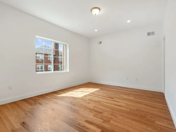 1380 Clove Road image 16 of 40