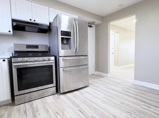 108 W Elizabeth Dr APT 2, Addison, IL 60101