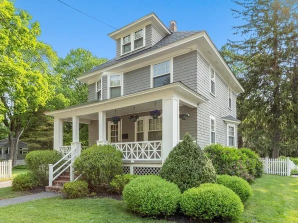 22 Brown St, Maynard, MA 01754