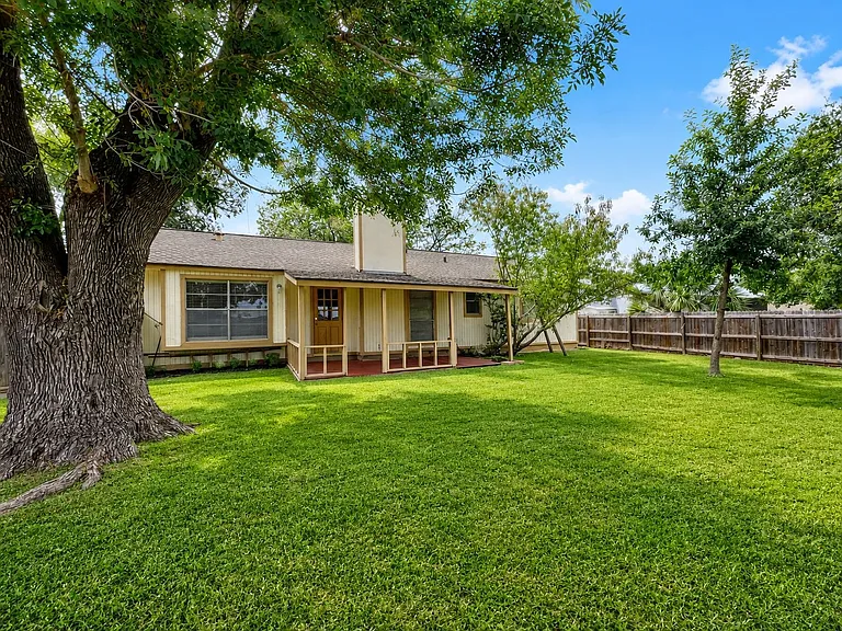 5250 Galacino St — Photo 13