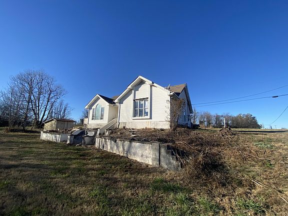 3rd image of 115 Hickory Dr
