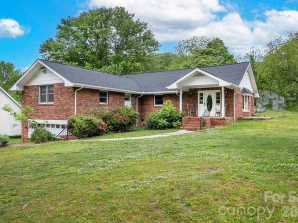 100 Kilpatrick St, Brevard, NC 28712