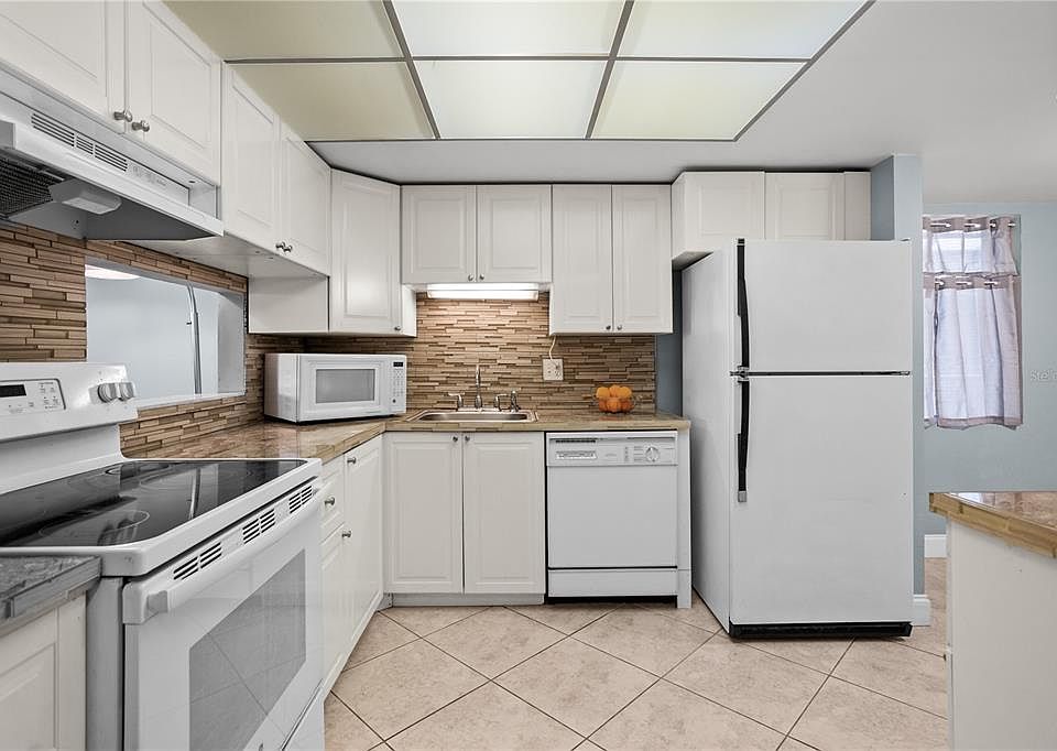 Moorings Of Maximo Condominiums 4910 38th Way S Saint Petersburg FL