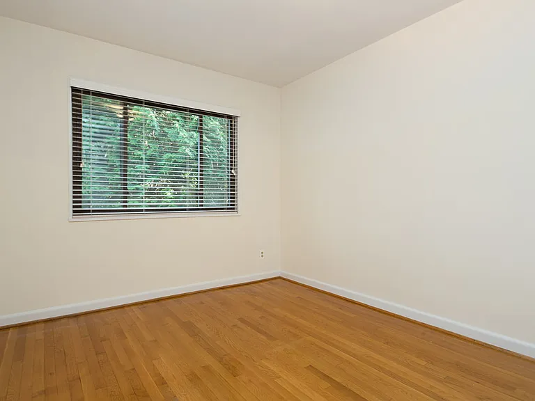 3628 Jenifer St NW — Photo 18