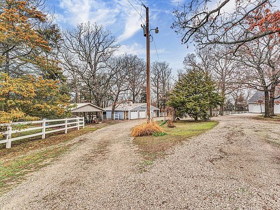 4th image of 739 Timber Ridge Road