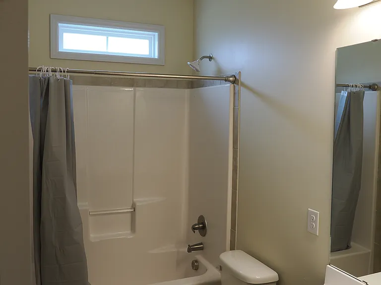 611 Winfall Dr — Photo 17