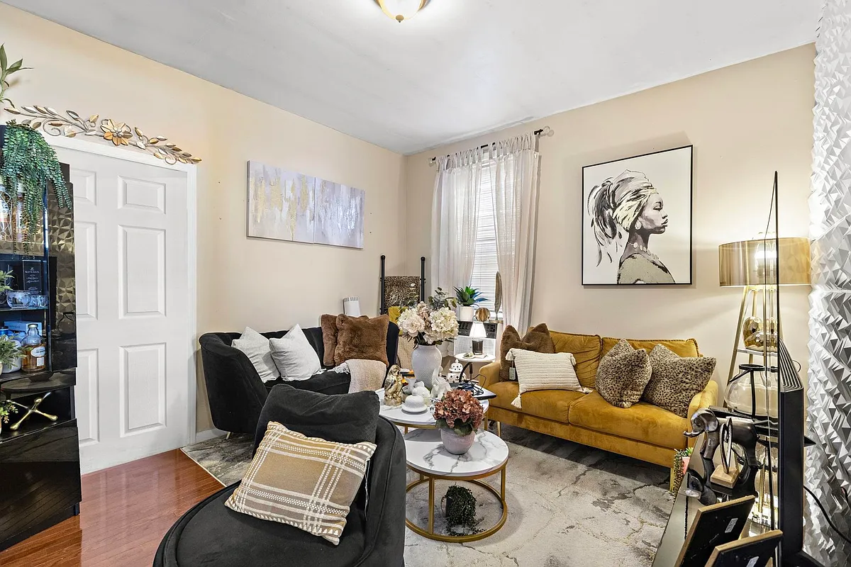 804 27th Street 2