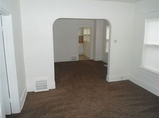 2622 Fenton Rd, Flint, MI 48507